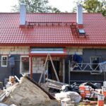 07.10.2020. Milczany. Budowa świetlicy wiejskiej / Albert Sendrowicz / Gmina Samborzec