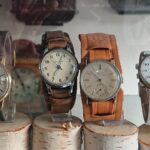 24.10.2020. Kielce. Zegarki w zakładzie Ireneusza Korczaka / Kamil Król / Radio Kielce