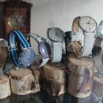 24.10.2020. Kielce. Zegarki w zakładzie Ireneusza Korczaka / Kamil Król / Radio Kielce