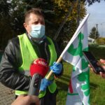 29.10.2020 Nagłowice. Protest rolników. Na zdjęciu: Artur Konarski - radny sejmiku województwa, przewodniczący komisji rolnictwa / Ewa Pociejowska-Gawęda / Radio Kielce