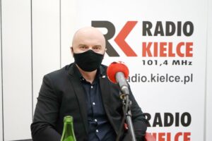 11.10.2020 Kielce. Studio Polityczne Radia Kielce. Na zdjęciu: Rafał Nowak – PiS / Jarosław Kubalski / Radio Kielce