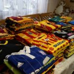 24.10.2020. Kajetanów. Kolekcja pamiątek sportowych Korony Kielce Daniela Brachy / Kamil Król / Radio Kielce