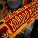 24.10.2020. Kajetanów. Kolekcja pamiątek sportowych Korony Kielce Daniela Brachy / Kamil Król / Radio Kielce