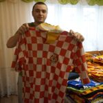 24.10.2020. Kajetanów. Kolekcja pamiątek sportowych Korony Kielce Daniela Brachy / Kamil Król / Radio Kielce