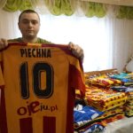 24.10.2020. Kajetanów. Kolekcja pamiątek sportowych Korony Kielce Daniela Brachy / Kamil Król / Radio Kielce