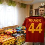 24.10.2020. Kajetanów. Kolekcja pamiątek sportowych Korony Kielce Daniela Brachy / Kamil Król / Radio Kielce