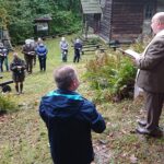 15.10.2020. Góra Witosławska. Krzyż rocznicowy ufundowany przez Nadleśnictwo Łagów / Emilia Sitarska / Radio Kielce