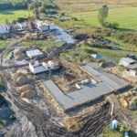 03.10.2020. Umianowice. Budowa Ośrodka Edukacji Przyrodniczej / Jarosław Kubalski / Radio Kielce