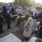 20.10.2020 Bieliny. Uroczystości pogrzebowe Alfredy Zawieruchy-Rubak / Jarosław Kubalski / Radio Kielce