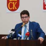 04.08.2020. Kielce. Sesja Rady Miasta Kielce. Na zdjęciu: Marcin Stępniewski - Prawo i Sprawiedliwość / Magdalena Blicharska / Radio Kielce