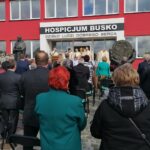 02.10.2020. Busko-Zdrój. Oddanie do użytku budynku hospicjum / Marta Gajda / Radio Kielce