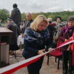 02.10.2020. Busko-Zdrój. Oddanie do użytku budynku hospicjum. Na zdjęciu: Edyta Molo – kierowniczka MGOPS w w Kazimierzy Wielkiej / Marta Gajda / Radio Kielce