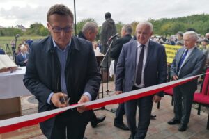 02.10.2020. Busko-Zdrój. Oddanie do użytku budynku hospicjum. Na zdjęciu: Paweł Zagaja - burmistrz Nowego Korczyna / Marta Gajda / Radio Kielce