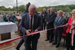 02.10.2020. Busko-Zdrój. Oddanie do użytku budynku hospicjum. Na zdjęciu: Waldemar Sikora – burmistrz Buska-Zdroju / Marta Gajda / Radio Kielce