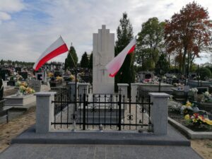 21.10.2020 Kije. Pomnik poległych partyzantów Batalionów Chłopskich / Marta Gajda / Radio Kielce