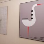 30.10.2020 Pińczów. Zaduszki jazzowe. Wystawa w PSCK w ramach 2. Międzynarodowego Konkursu Plakatu „We want jazz” / Marta Gajda / Radio Kielce