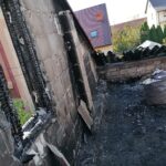 Pińczów. Zniszczenia po pożarze domu / Marta Gajda / Radio Kielce