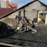 Pińczów. Zniszczenia po pożarze domu / Marta Gajda / Radio Kielce