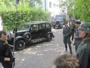 Końskie. Kolekcja zabytkowych samochodów Adama Kwiela. Na zdjęciu: 1938 Mercedes Pullman na planach filmowych / archiwum Adam Kwiel