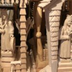 16.10.2020. Trześnia. Jan Puk został laureatem tegorocznej edycji nagrody "Gwiozda Łowicka". Rzeźby artysty / Grażyna-Szlęzak-Wójcik / Radio Kielce