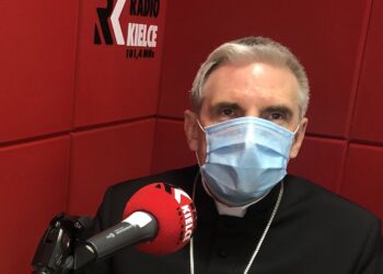 Na zdjęciu: biskup Krzysztof Nitkiewicz / Grażyna Szlęzak-Wójcik / Radio Kielce