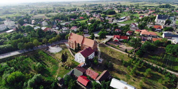 09.08.2017 Nowy Korczyn. Kościół Św. Stanisława. / Jarosław Kubalski / Radio Kielce