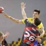 17.10.2020 Kielce. Piłka ręczna. PGNiG Superliga. Mecz Łomża Vive Kielce - Gwardia Opole. Szymon Sićko / Jarosław Kubalski / Radio Kielce