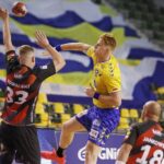 17.10.2020 Kielce. Piłka ręczna. PGNiG Superliga. Mecz Łomża Vive Kielce - Gwardia Opole. Tomasz Gębala / Jarosław Kubalski / Radio Kielce