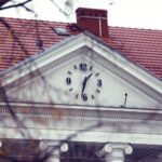 23.10.2020 Kielce. Zegar na urzędzie miasta / Jarosław Kubalski / Radio Kielce