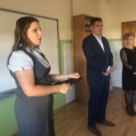 06.10.2020. Obrazów. Otwarcie świetlicy środowiskowej. Na zdjęciu (od lewej): Katarzyna Stępińska -kierownik świetlicy, Krzysztof Tworek - wójt Obrazowa, Anna Biernat - kierownik OPS w Obrazowie / Grażyna Szlęzak-Wójcik / Radio Kielce