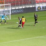 03.10.2020. Tychy. Fortuna 1 Liga. GKS Tychy - Korona Kielce / Krzysztof Bujnowicz / Radio Kielce
