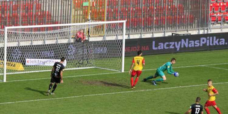 03.10.2020. Tychy. Fortuna 1 Liga. GKS Tychy - Korona Kielce / Krzysztof Bujnowicz / Radio Kielce