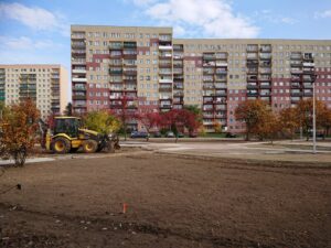 29.10.2020 Ostrowiec Świętokrzyski. Prace nad Ogrodem Zdrowia / Emilia Sitarska / Radio Kielce