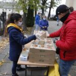 11.10.2020 Kielce. Obchody Dnia Papieskiego i zbiórka na stypendia / Jarosław Kubalski / Radio Kielce