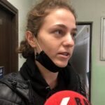 08.10.2020. Sandomierz. Sadzenie drzew w ramach ogólnopolskiej kampanii Pary Prezydenckiej #sadziMY. Na zdjęciu: Patrycja Maciejewska uczennica technikum ogrodniczego. / Grażyna-Szlęzak-Wójcik / Radio Kielce