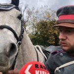 18.10.2020. Kurozwęki. Hubertus. Na zdjęciu: Paweł Staszczak i jego koń / Grażyna-Szlęzak-Wójcik / Radio Kielce