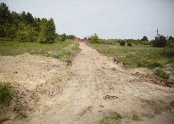 25.05.2020. Kielce. Nowo budowana ścieżka rowerowa przez górę Grabinę / Wiktor Taszłow / Radio Kielce