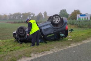 25.10.2020. Rataje Słupskie. Wypadek / KPP Busko-Zdrój