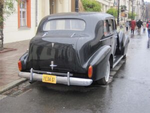 Końskie. Kolekcja zabytkowych samochodów Adama Kwiela. Na zdjęciu: 1939 cadillac Fleetwood / archiwum Adam Kwiel