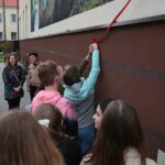 02.10.2020. Masłów. Odsłonięcie muralu / Wiktor Taszłow / Radio Kielce