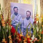 04.10.2020. Kielce. Wprowadzenie do parafii Ducha Świętego w Kielcach relikwii franciszkańskich męczenników / Wiktor Taszłow / Radio Kielce