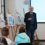 06.10.2020. Chmielnik. IX Spotkania z Kinem o Żydowskich Wątkach im. Andrzeja Koziei w synagodze. Na zdjęciu: Zbigniew Żmudzki - współtwórca  łódzkiego SE-MA-FOR-a, producent filmowy, nagrodzony Oskarem za "Piotrusia i wilka" / Wiktor Taszłow / Radio Kielce