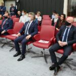 07.10.2020. Kielce. Rozstrzygnięcie konkursu historycznego "Klub Odkrywców". Na zdjęciu: minister Jan Józef Kasprzyk - szef Urzędu do Spraw Kombatantów i Osób Represjonowanych, Krzysztof Słoń - senator, Rafał Nowak - wicewojewoda świętokrzyski / Wiktor Taszłow / Radio Kielce