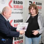 07.10.2020. Kielce. Rozstrzygnięcie konkursu historycznego "Klub Odkrywców". Na zdjęciu (od lewej):  Tadeusz Sikora - dyrektor Muzeum Wsi Kieleckiej, Aneta Kołodziejska / Wiktor Taszłow / Radio Kielce