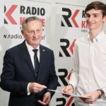 07.10.2020. Kielce. Rozstrzygnięcie konkursu historycznego "Klub Odkrywców". Na zdjęciu (od lewej): Zbigniew Koniusz - wojewoda świętokrzyski, Grzegorz Kołodziejski / Wiktor Taszłow / Radio Kielce