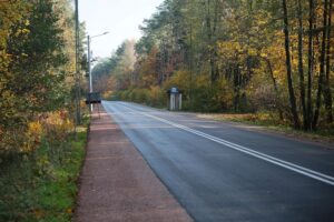 30.10.2020. Borków. Otwarcie wyremontowanych dróg z Funduszu Dróg Samorządowych w gminie Daleszyce / Wiktor Taszłow / Radio Kielce