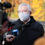 30.10.2020. Borków. Otwarcie wyremontowanych dróg z Funduszu Dróg Samorządowych w gminie Daleszyce. Na zdjęciu: Krzysztof Lipiec - poseł / Wiktor Taszłow / Radio Kielce