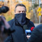 30.10.2020. Borków. Otwarcie wyremontowanych dróg z Funduszu Dróg Samorządowych w gminie Daleszyce. Na zdjęciu: Mirosław Gębski - starosta powiatu kieleckiego / Wiktor Taszłow / Radio Kielce