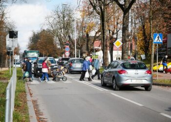 30.10.2020. Kielce. Cmentarz przy ul. Ściegiennego / Wiktor Taszłow / Radio Kielce