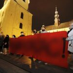 26.10.2020. Kielce. Marsz przeciwników zaostrzenia ustawy antyaborcyjnej / Jarosław Kubalski / Radio Kielce